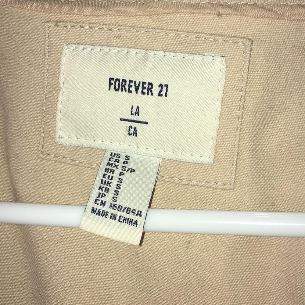 Jacket 🧥 - Picture 4 of 6